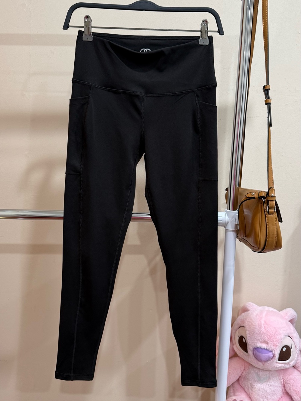 Daisy Fuentes Black Performance Leggings